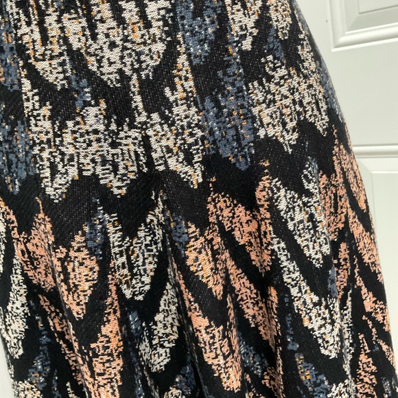 ❄️BCBGMaxAzria Women’s Flared Jersey Skirt, Size S - Picture 2 of 5